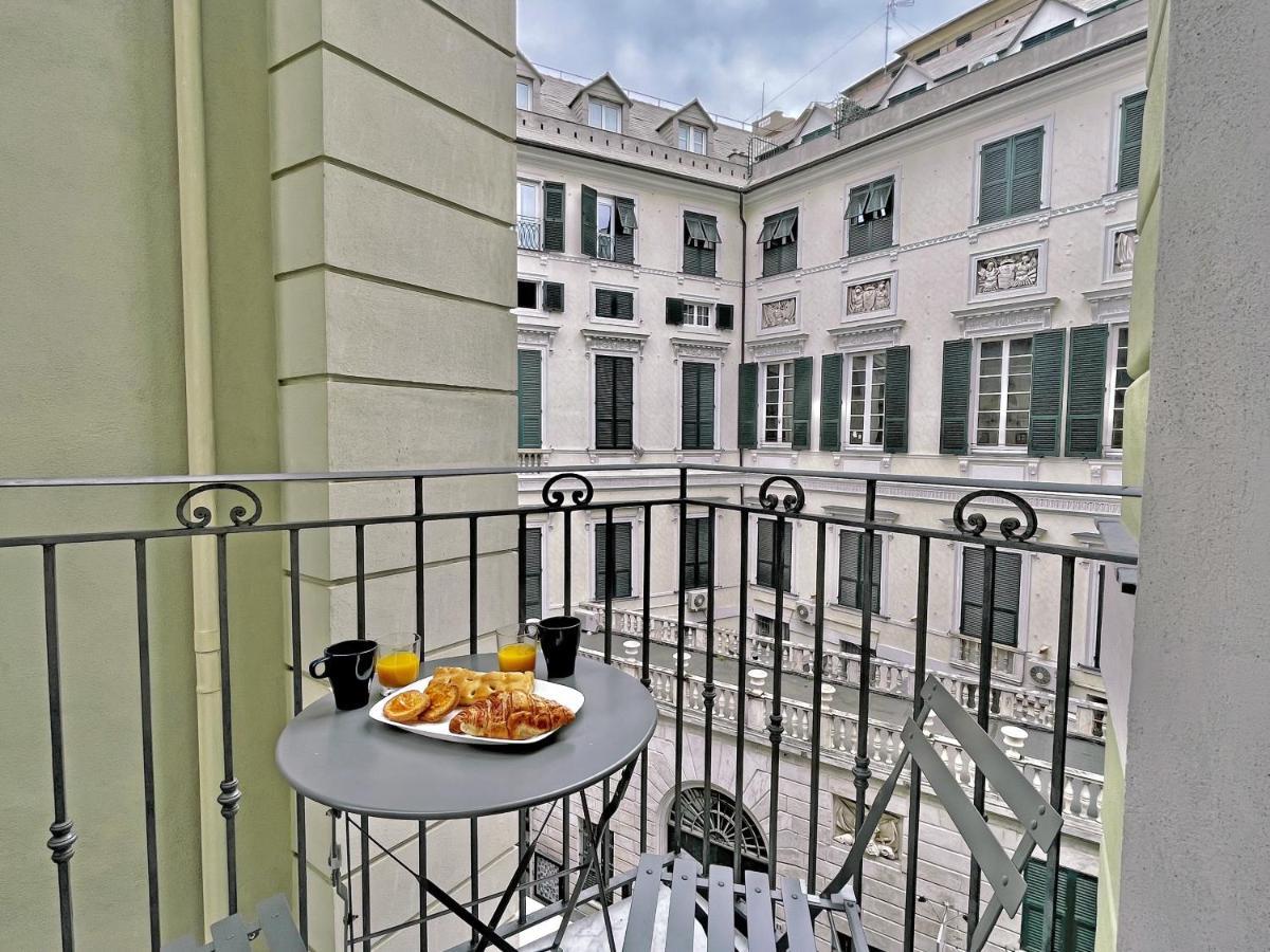 Happy Family Apartments U Papaviou Genova Kültér fotó